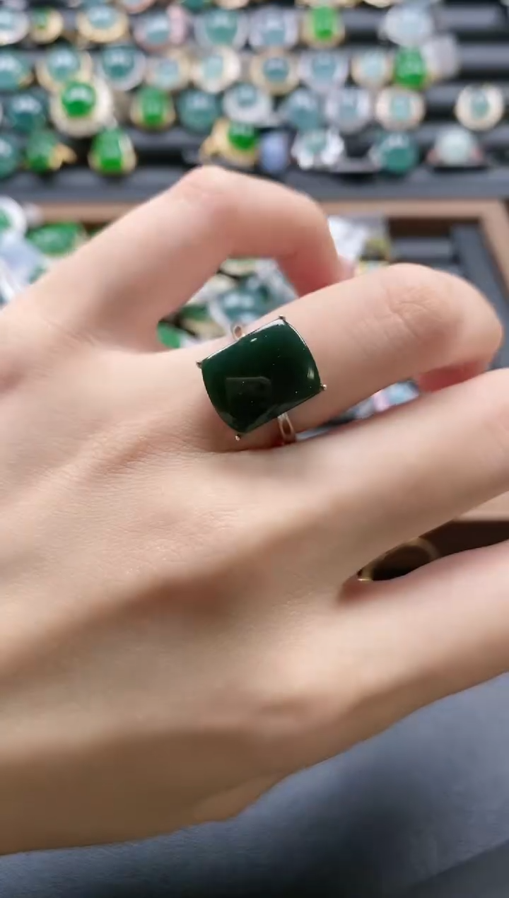 【闪购商品】翡翠戒指银S925镶嵌51511