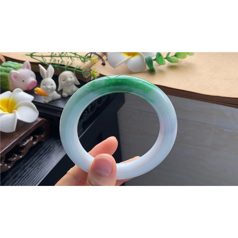 01.18批13300号 59.5-12-11.8！圆条！厚装轮胎条形天然翡翠手镯