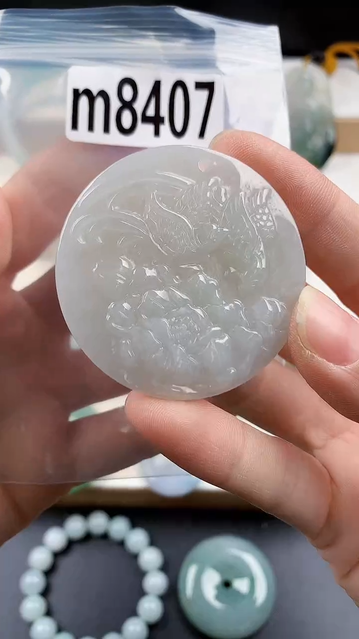 颈饰未镶嵌翡翠天然翡翠吊坠挂件