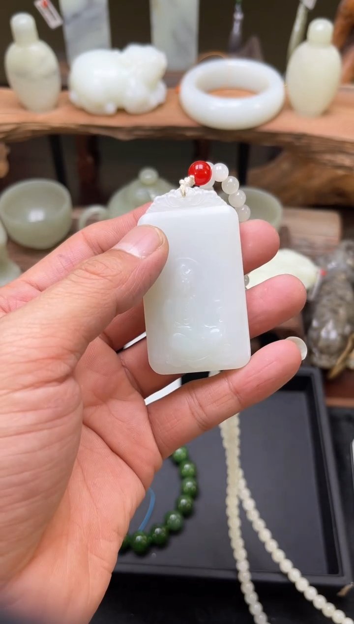 【闪购商品】和田玉吊坠未镶嵌俄料白玉观音无事牌