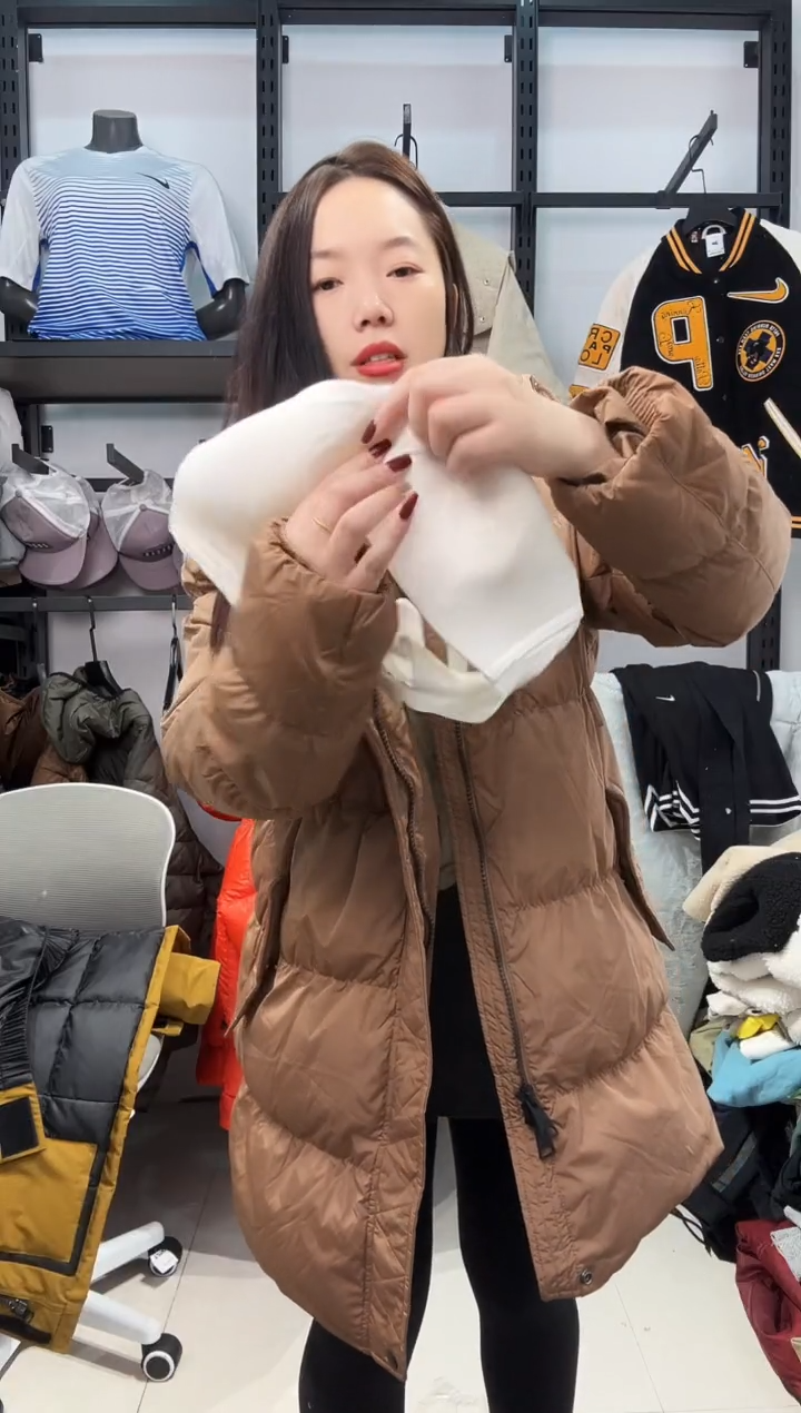 2569闪购编码 Nike/Jordan运动卫衣裤以直播间过款为准 尺码·M