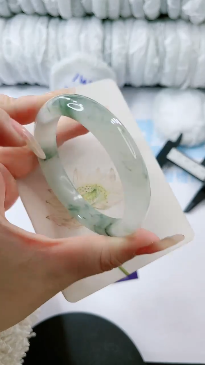 【闪购商品】石英质玉手镯未镶嵌多样性发货V528