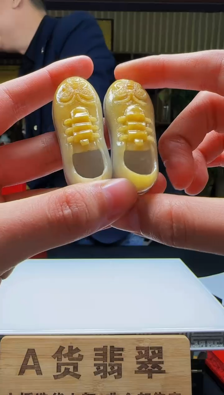 【闪购商品】定制翡翠未镶嵌Q02460翡翠毛货