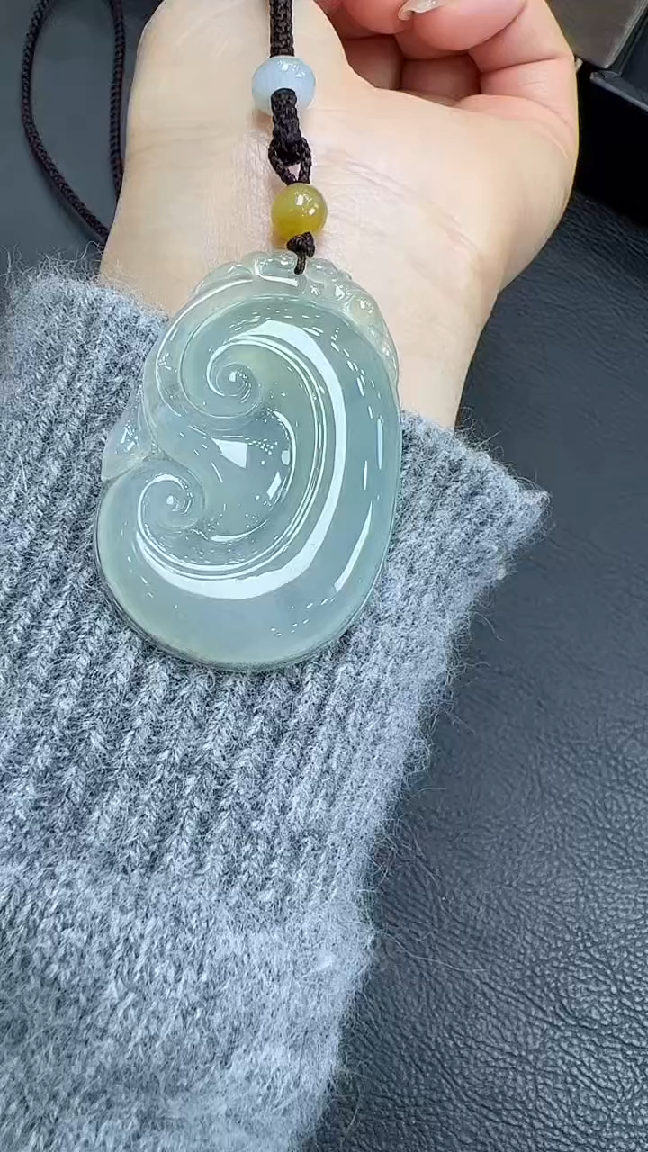 【闪购商品】翡翠挂件未镶嵌如意