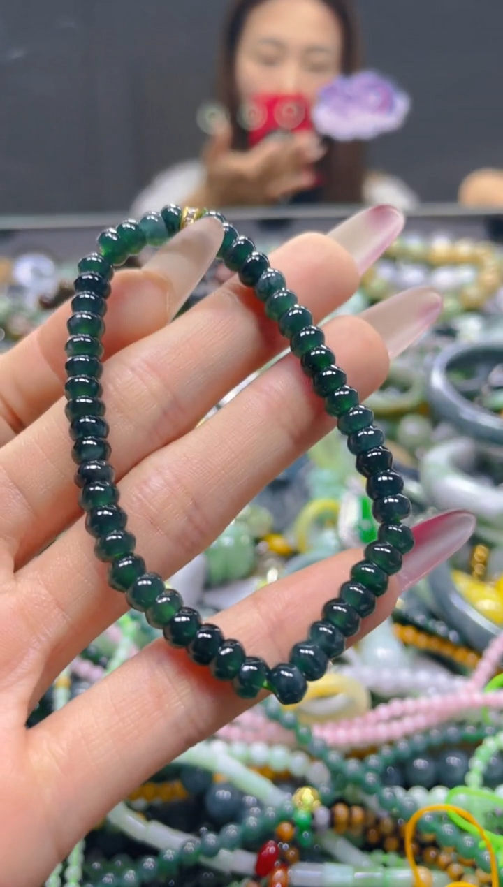 颈饰未镶嵌翡翠6MM/T/翡翠A货，一件也是批发价