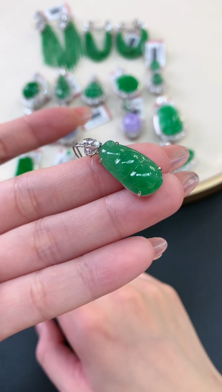 【闪购商品】翡翠吊坠(不含链)18K金镶嵌A730|7800