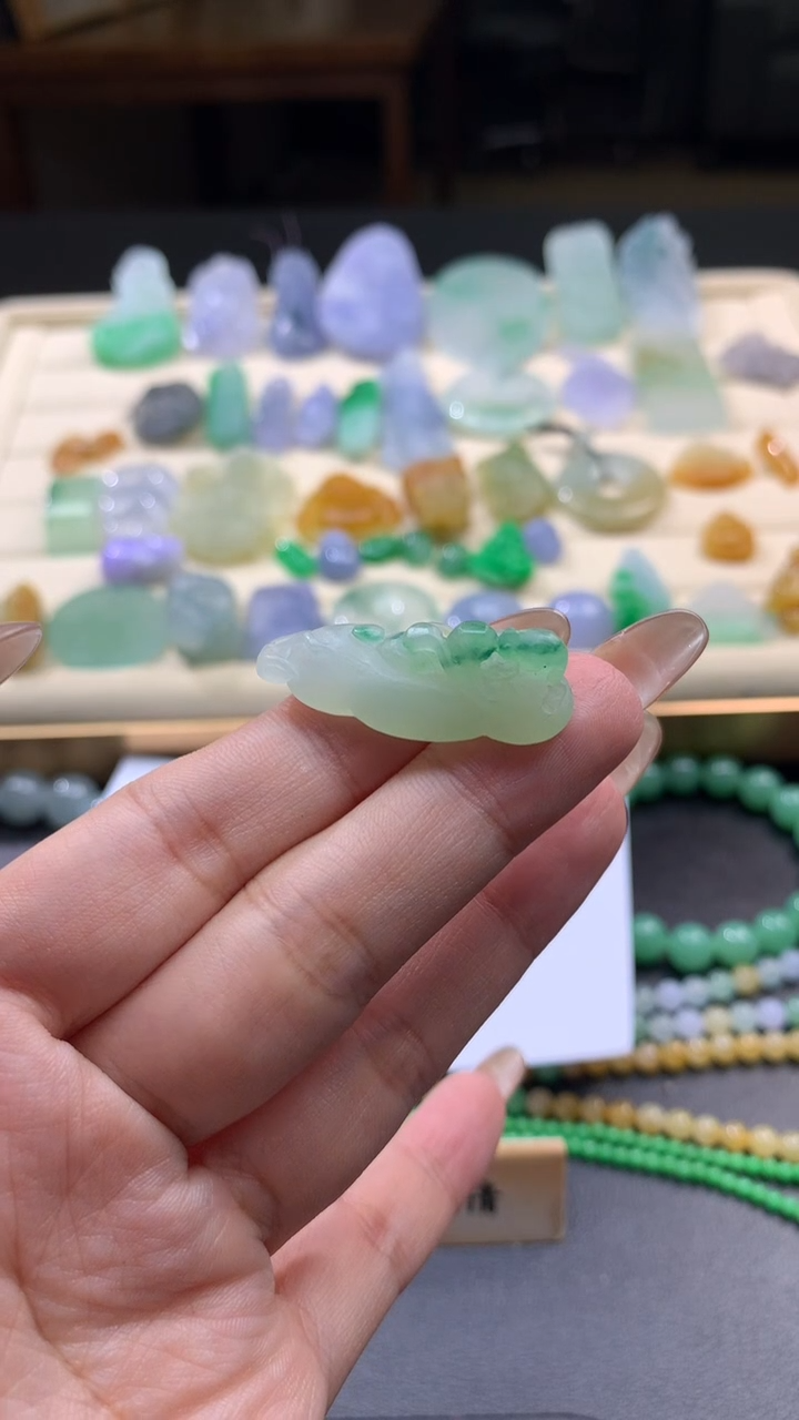 【闪购商品】定制翡翠未镶嵌翡翠