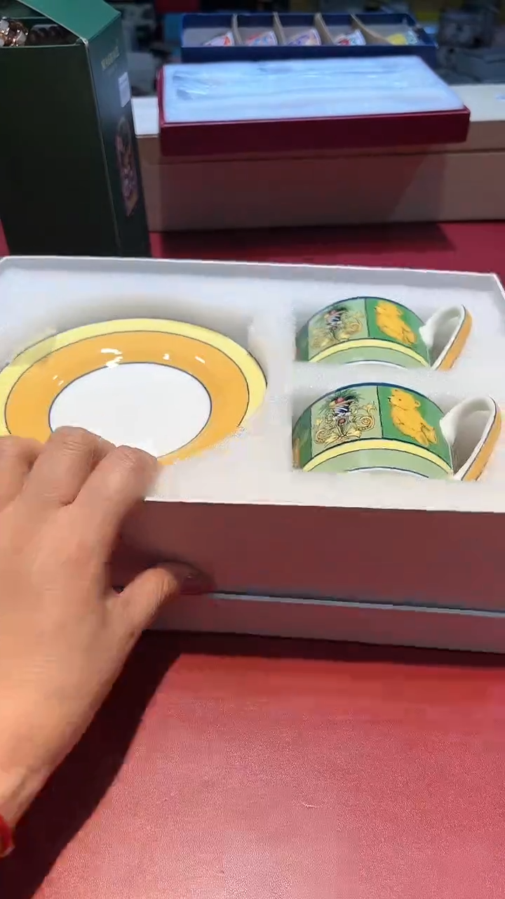 【闪购商品】瓷片锅碗瓢盆一件不剩