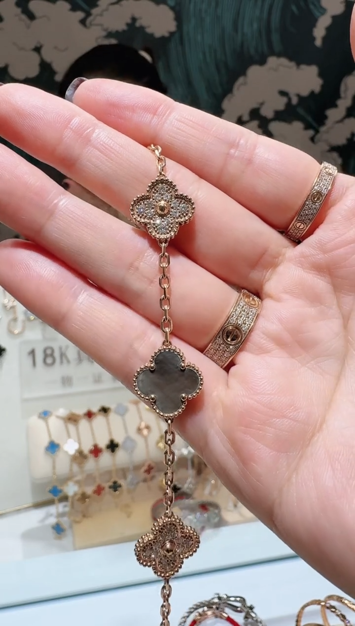 【闪购商品】钻石手链18K金镶嵌钻石手链