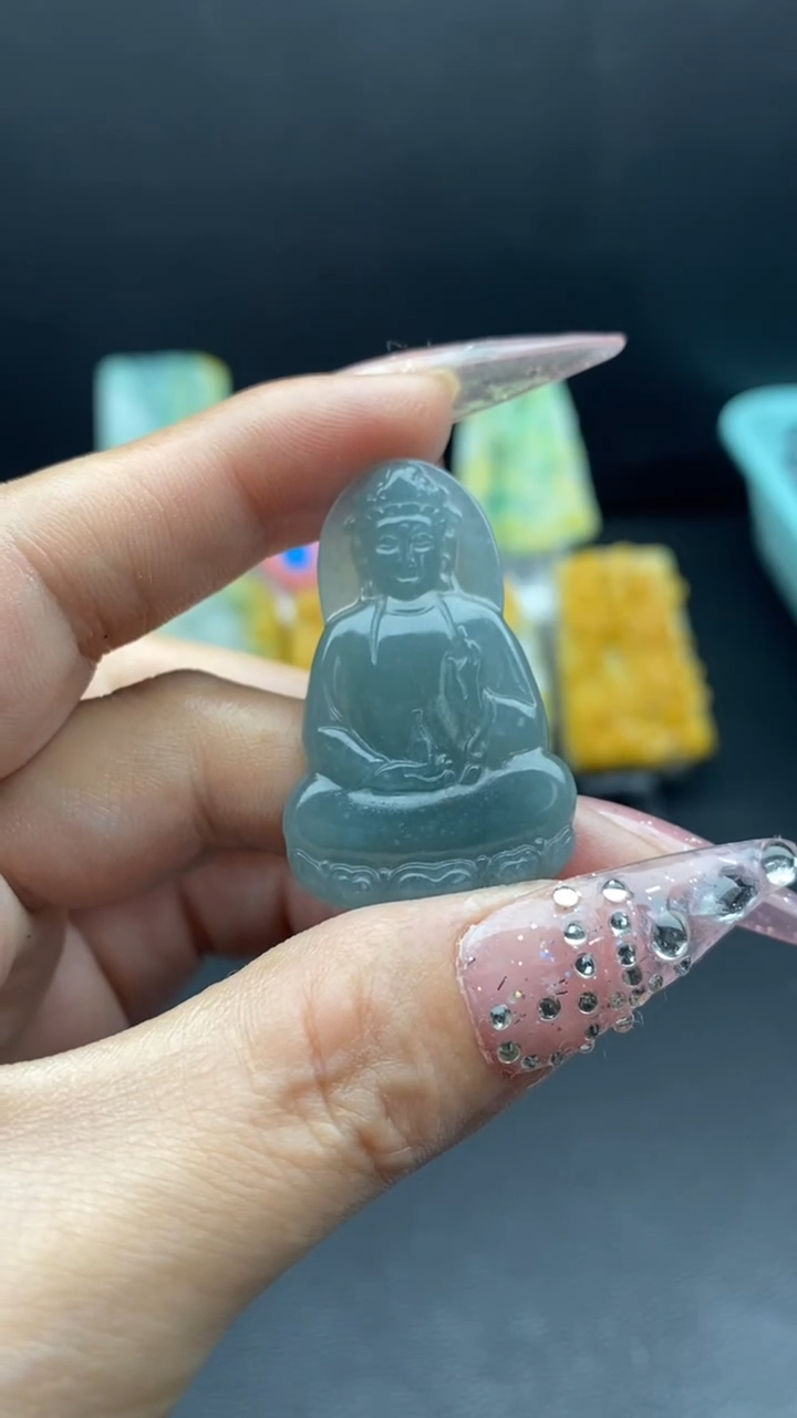 翡翠未镶嵌颈饰多样性发货