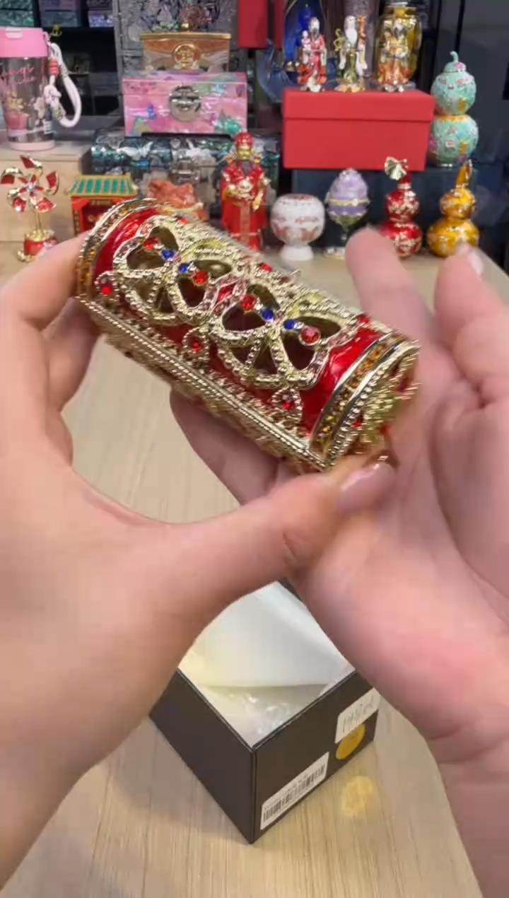 139七宝红色口红盒