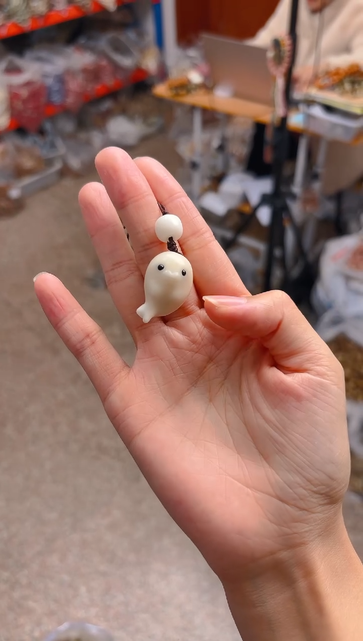 吊坠菩提根/象牙果小   海   豹挂件