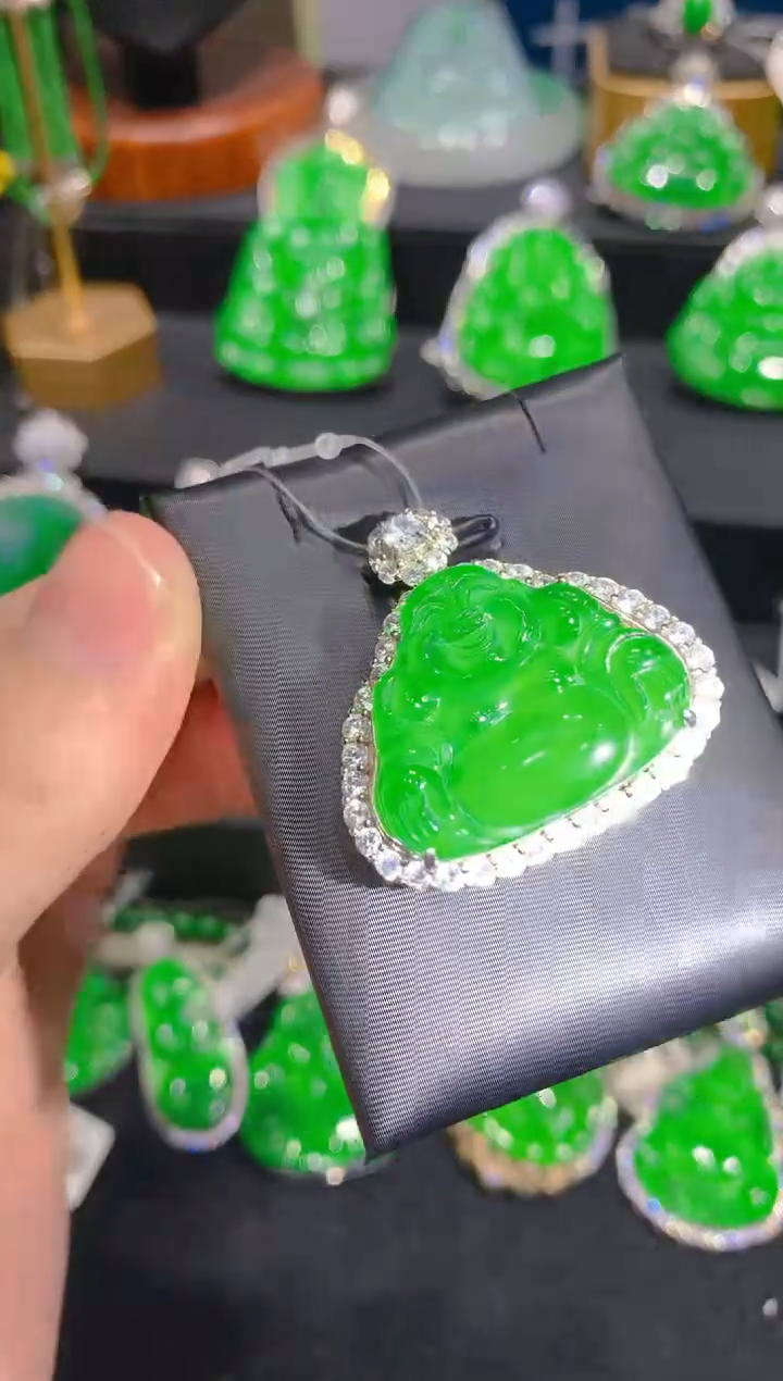 【闪购商品】翡翠颈饰银S925镶嵌8一季1