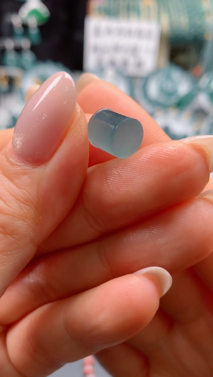 翡翠未镶嵌颈饰0498972391（卡八小桶珠）