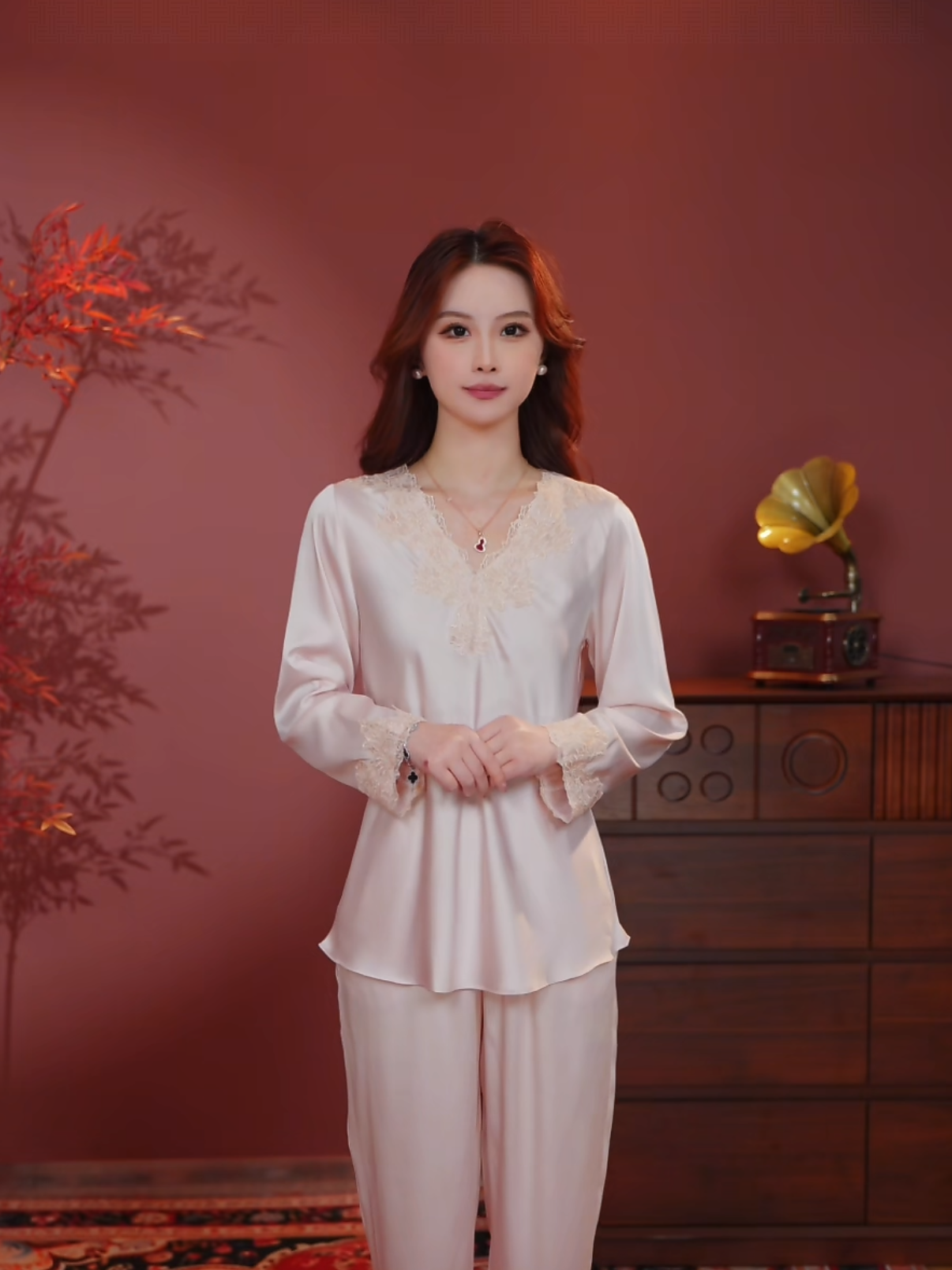 2025年下【新款上新】春秋款轻奢高端气质女士家居服舒适套装BSY