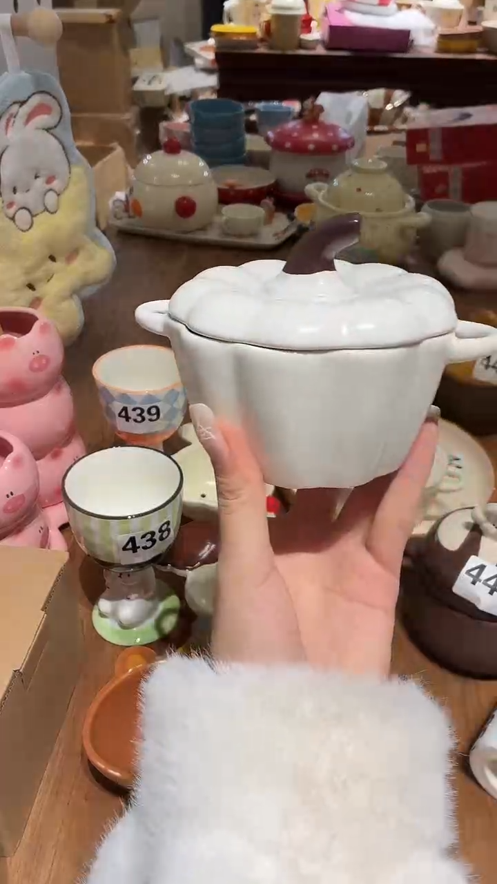 瓷451 白色 炖盅 瑕疵