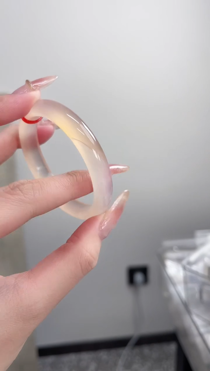 【闪购商品】玛瑙/玉髓手镯未镶嵌51-52圈 需要包容