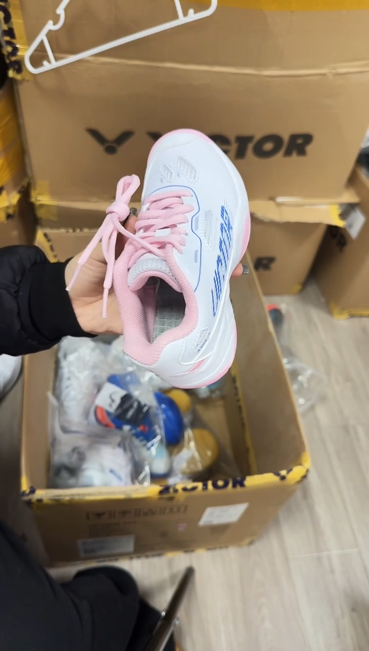 VICTOR胜利正品微瑕球服球鞋     10  180码