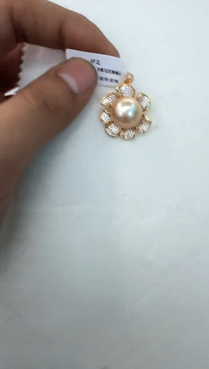 【闪购商品】海水珍珠颈饰银S925镶嵌吊坠