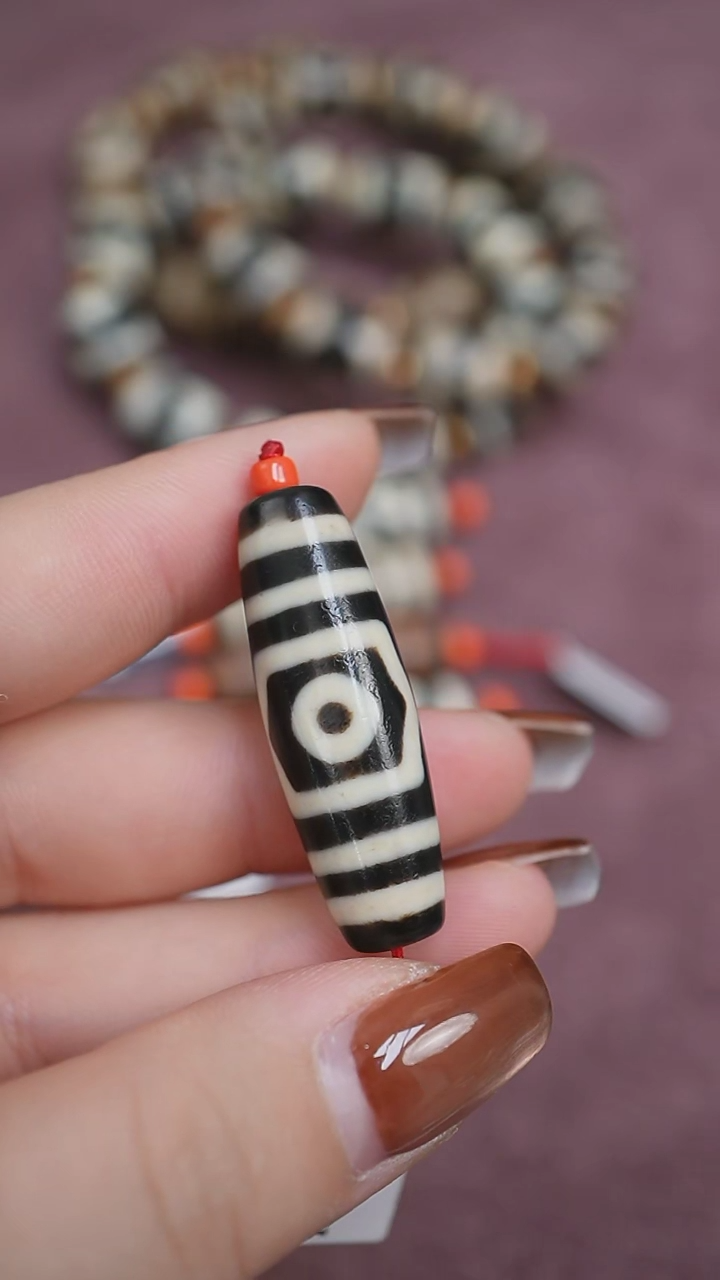 【闪购商品】玛瑙/玉髓颈饰未镶嵌蚀花玛瑙珠定制编绳