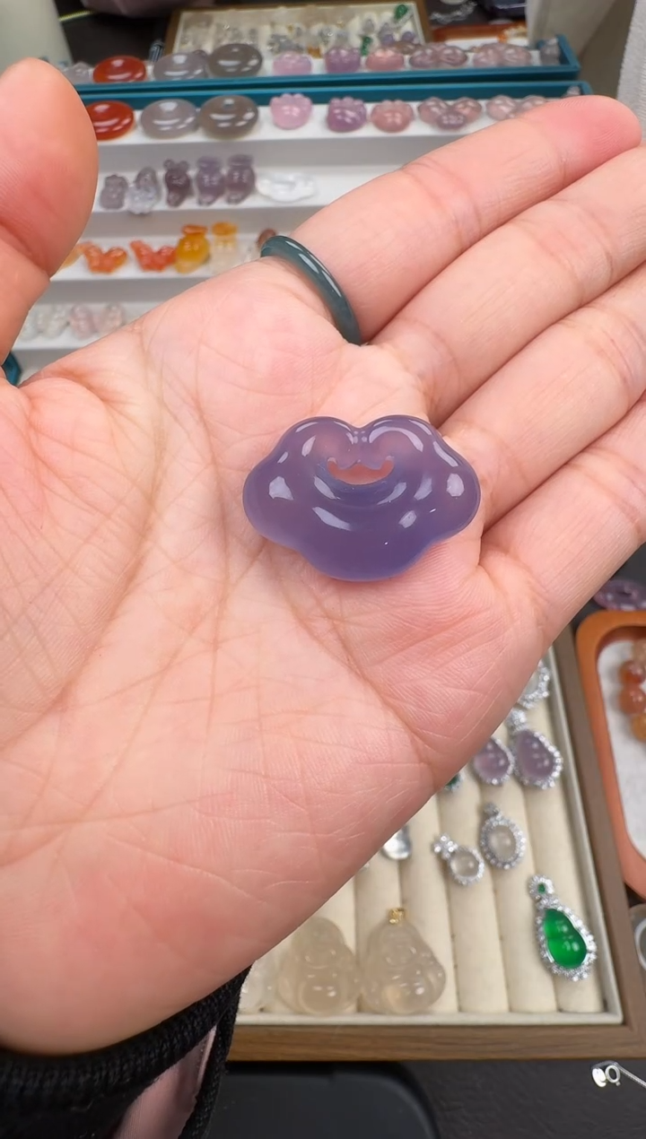 未镶嵌颈饰玛瑙/玉髓紫祥云