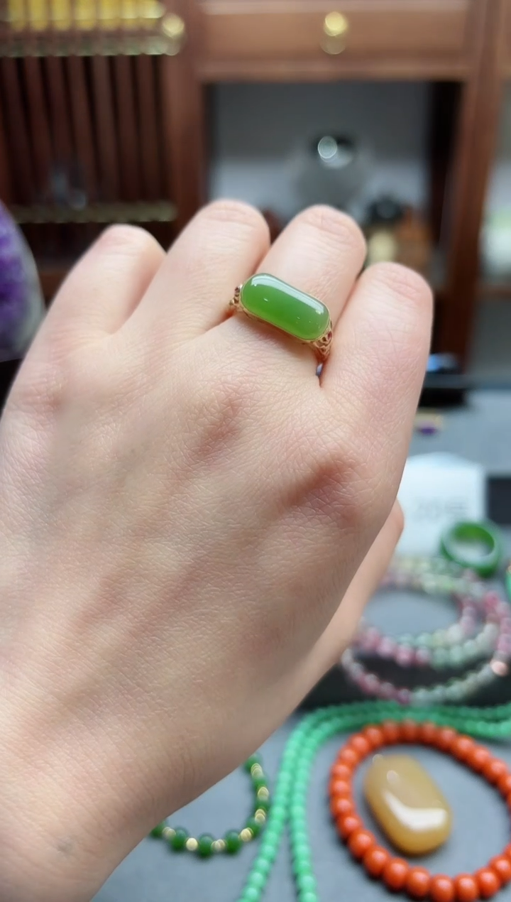 【闪购商品】和田玉戒指18K金镶嵌18k金碧玉戒指 MY