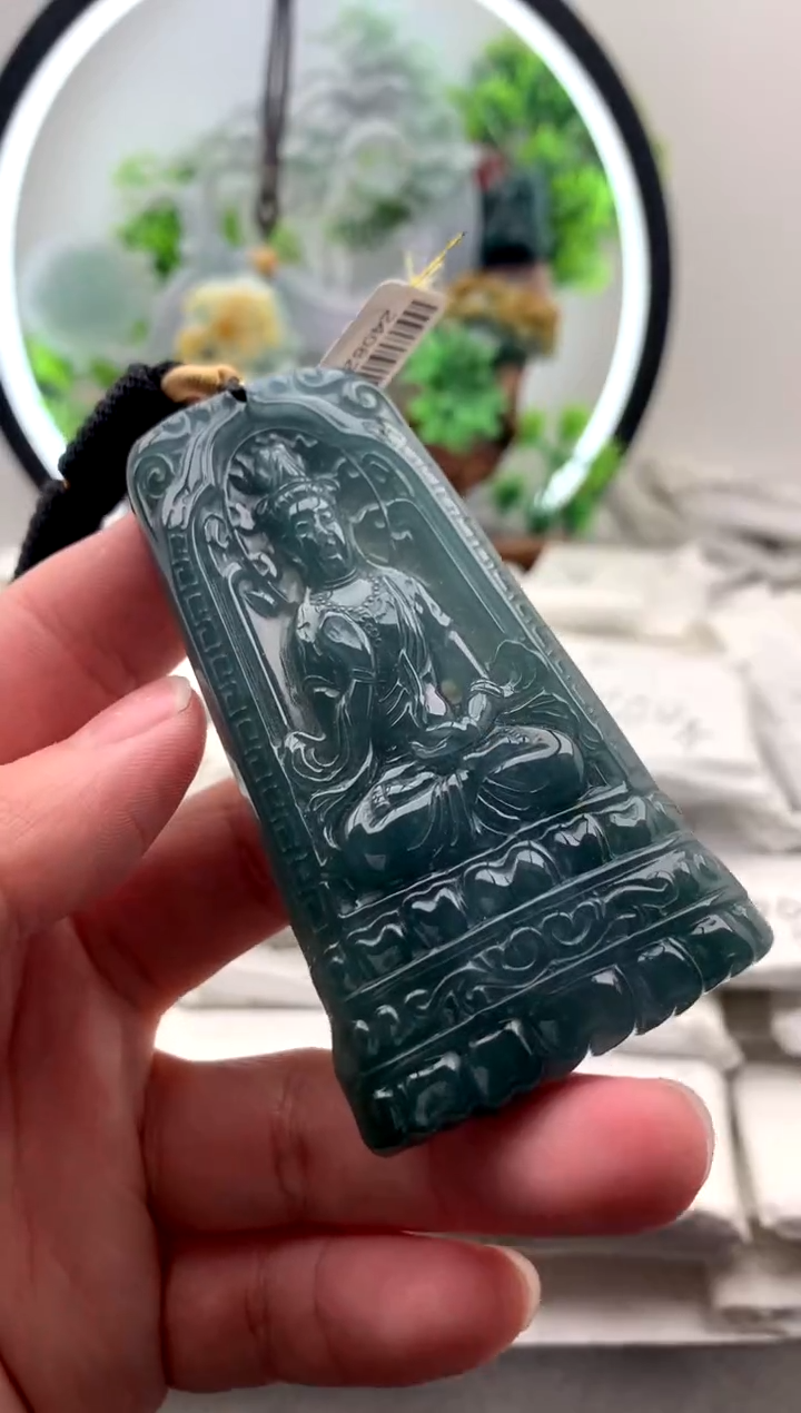 【闪购商品】翡翠颈饰未镶嵌观音