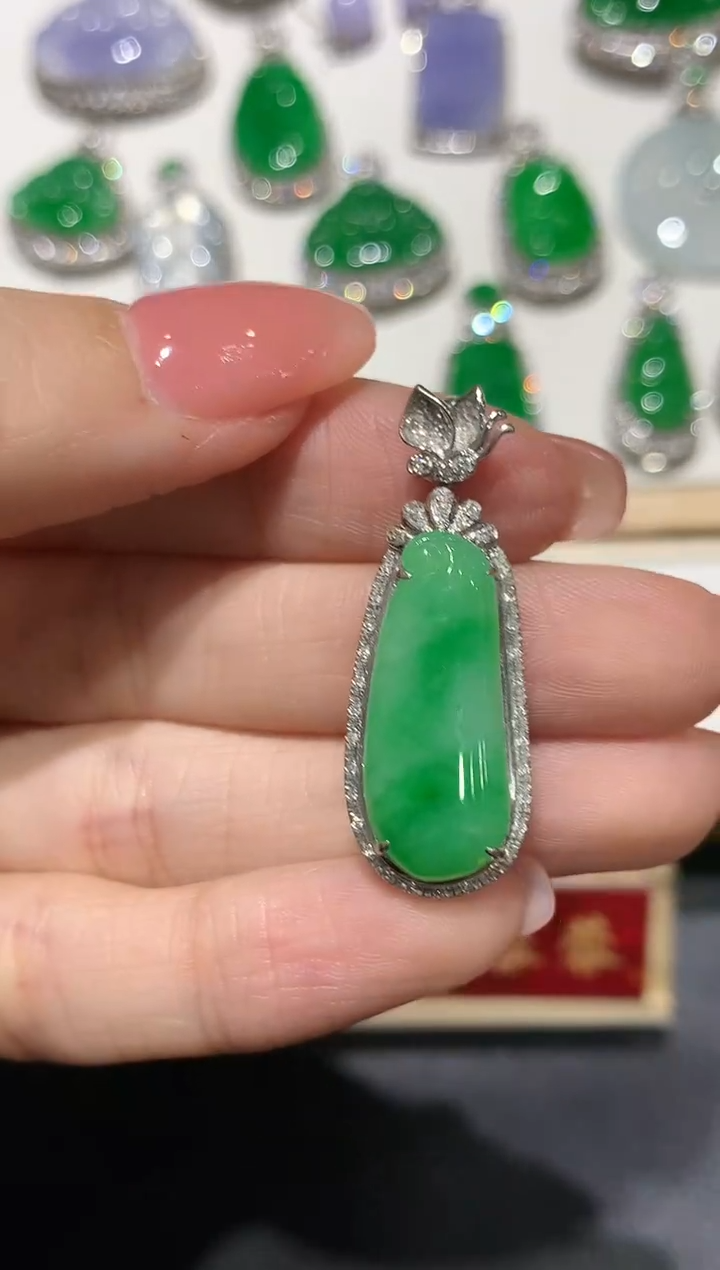 【闪购商品】翡翠吊坠(不含链)18K金镶嵌团购2
