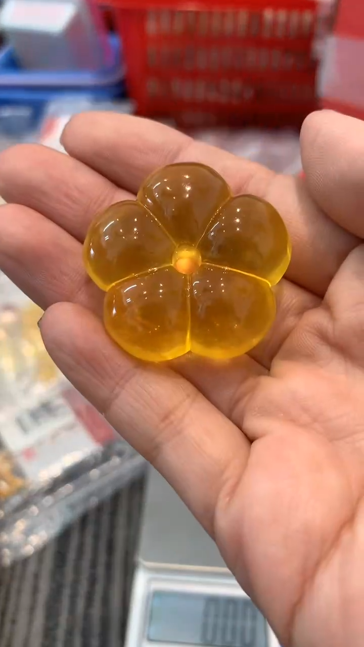 【闪购商品】未镶嵌琥珀珠宝奇石2383