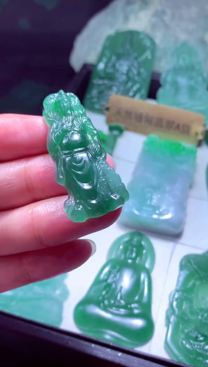 未镶嵌定制翡翠是*是天然缅甸翡翠A货 基地发货多样性发货其一