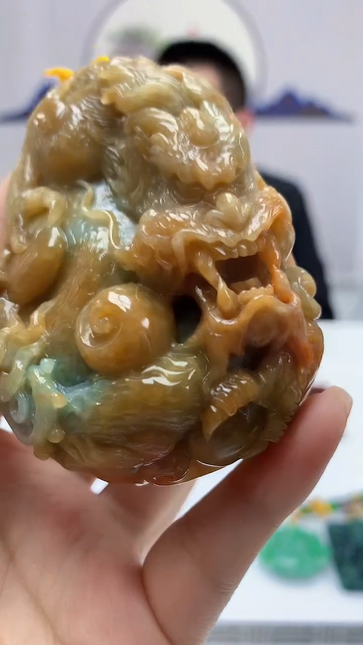 【闪购商品】定制翡翠未镶嵌4812ms-毛货挂件166