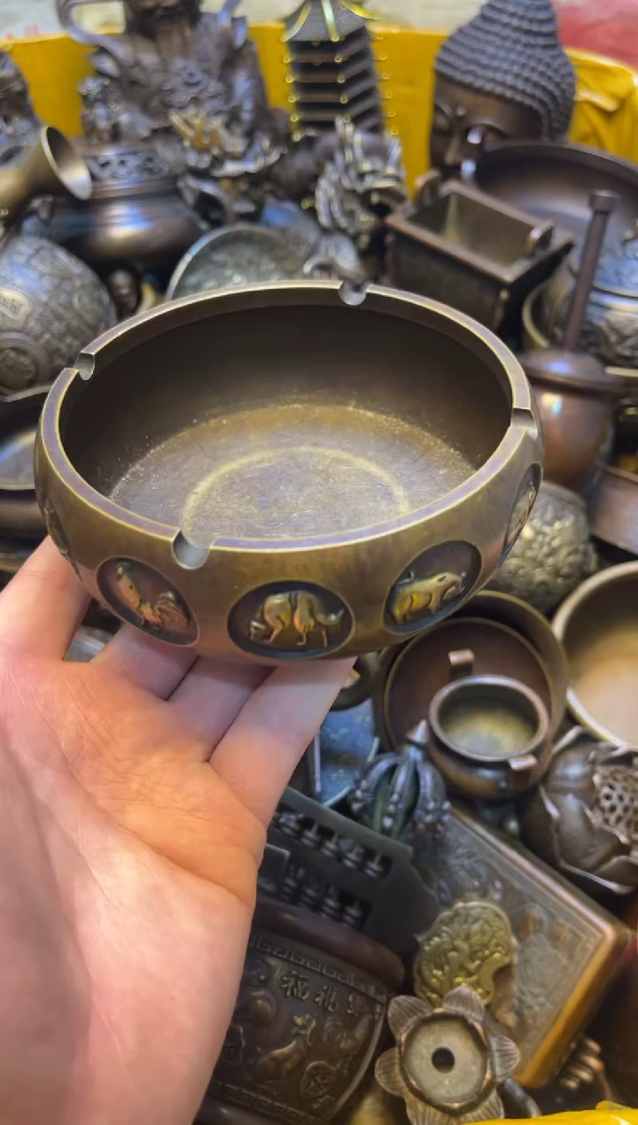 精美铜器，点击下单