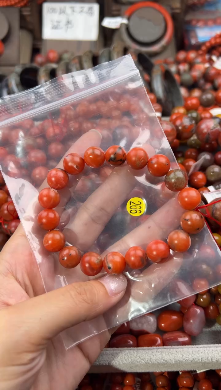 南红玛瑙手串未镶嵌11+