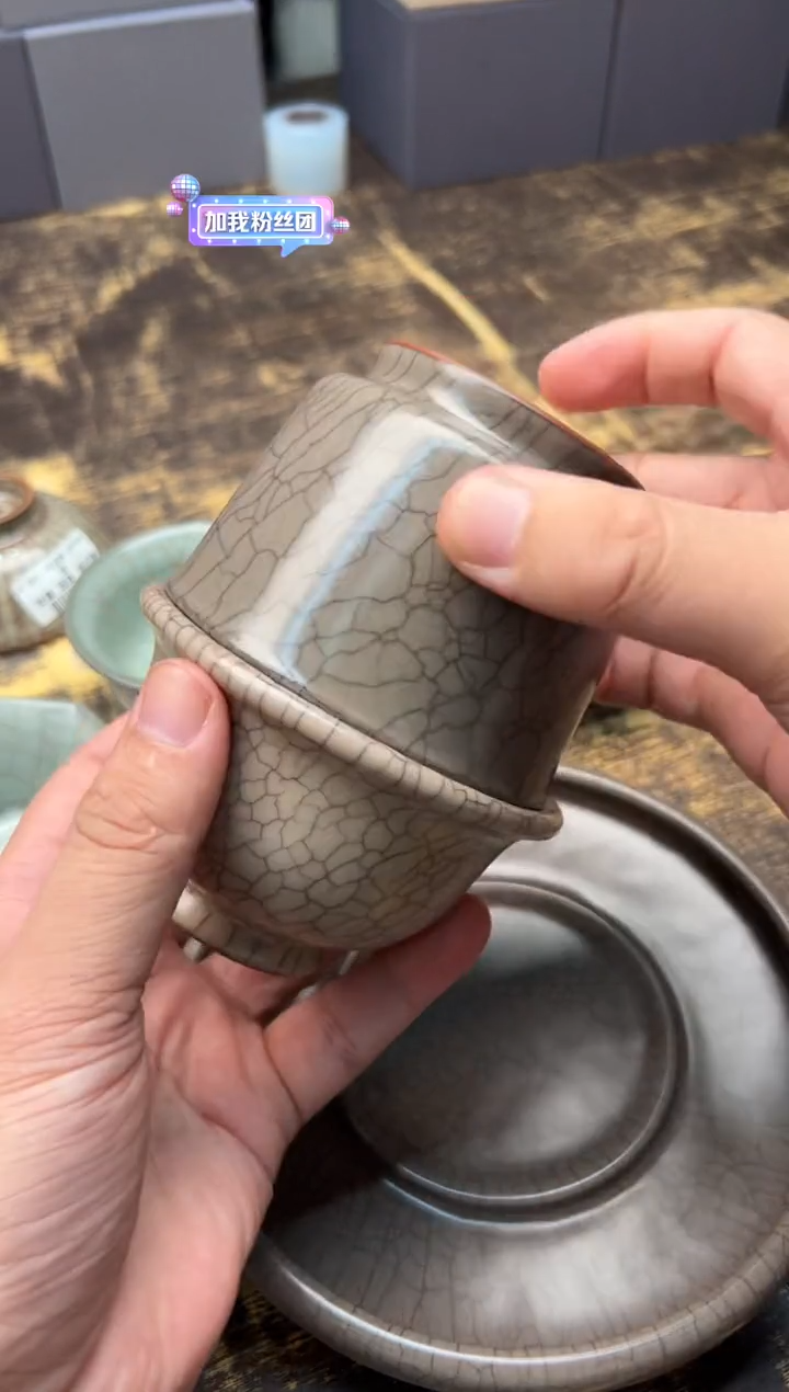 C*L陈卫星龙纹宋影压手杯