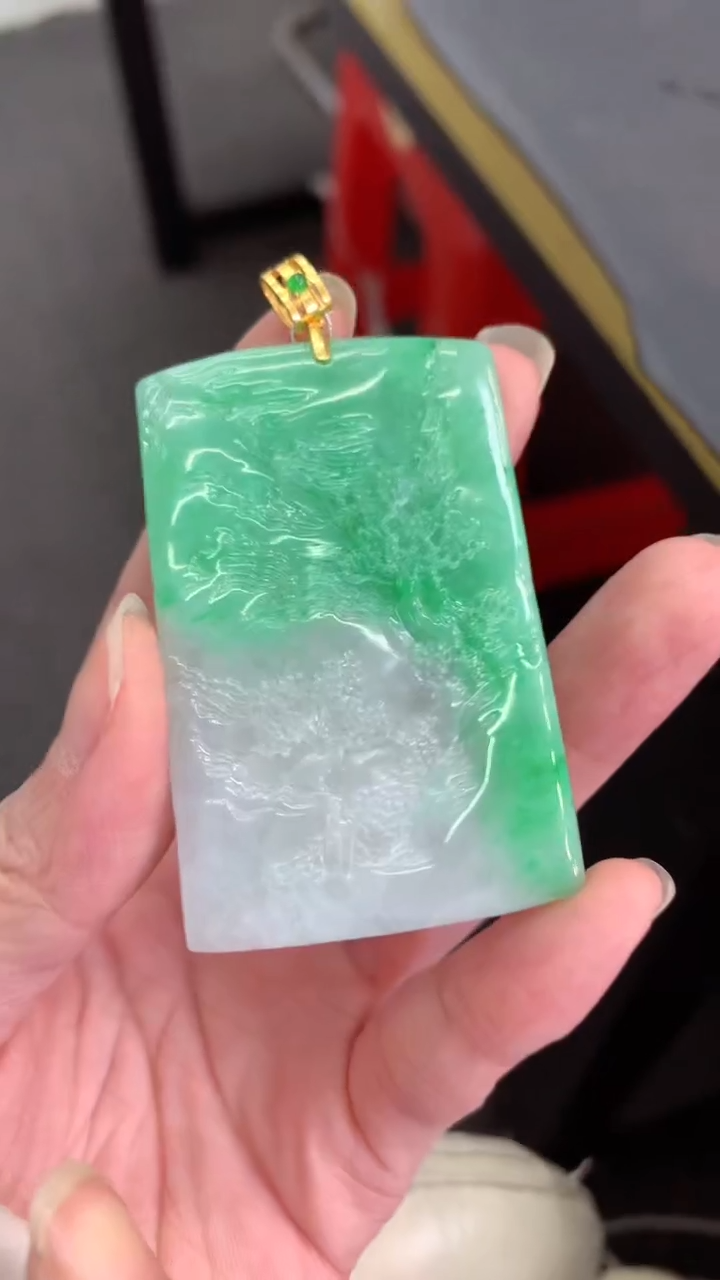 【闪购商品】翡翠吊坠(不含链)18K金镶嵌挂件