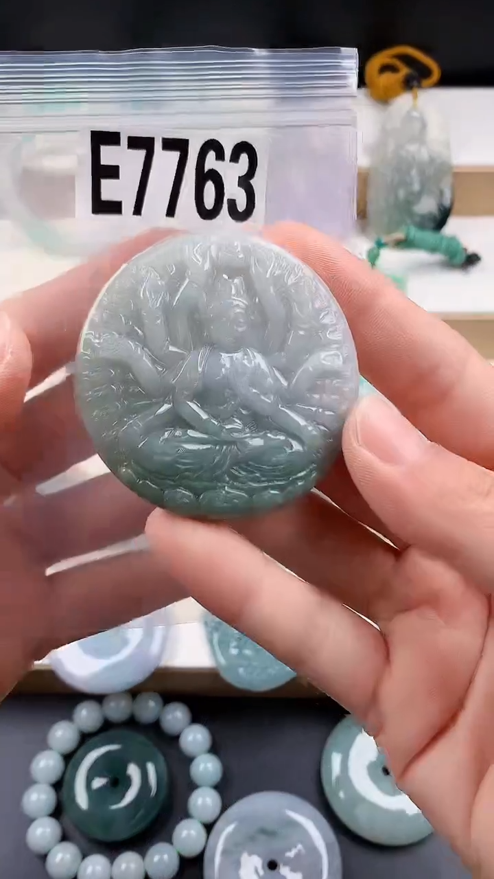 颈饰未镶嵌翡翠天然翡翠吊坠挂件