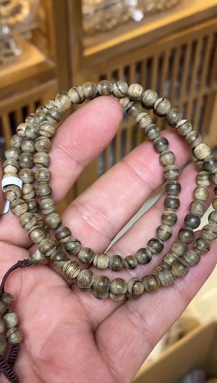 沉香手串 达拉干圆珠长串虎皮纹0.7多样性发其一