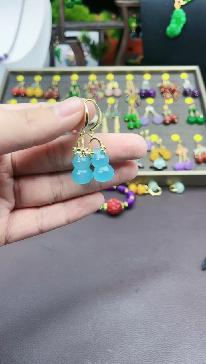 【闪购商品】玛瑙/玉髓耳钉银S925镶嵌蓝葫芦