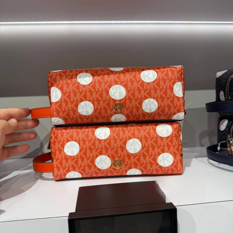 MICHAEL KORS MK女包洗漱包手拿化妆包胖胖包橘色老花波点20*12*9