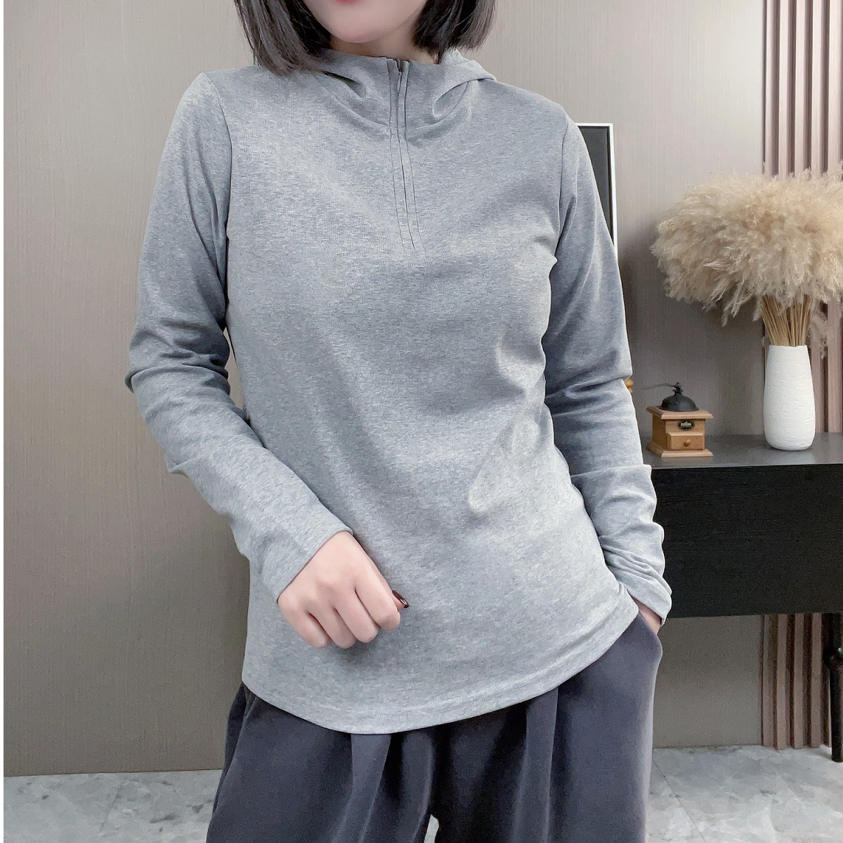 欧货设计连帽长袖卫衣女修身显瘦休闲时尚帽衫上衣