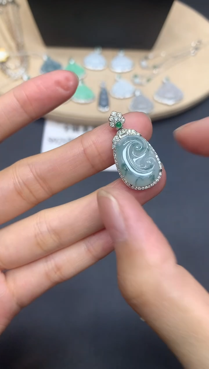 【闪购商品】翡翠吊坠(不含链)银S925镶嵌如意【多样性发其一】