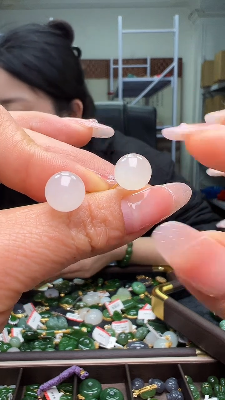 颈饰银S925镶嵌和田玉（多样性发货.发其一)12.23.92