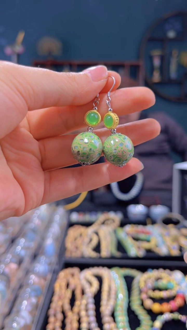 【闪购商品】非遗犀皮漆精品耳环果绿