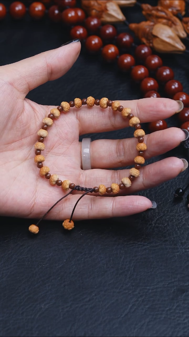 吊坠橄榄核阿*汉0.7核尖莲花