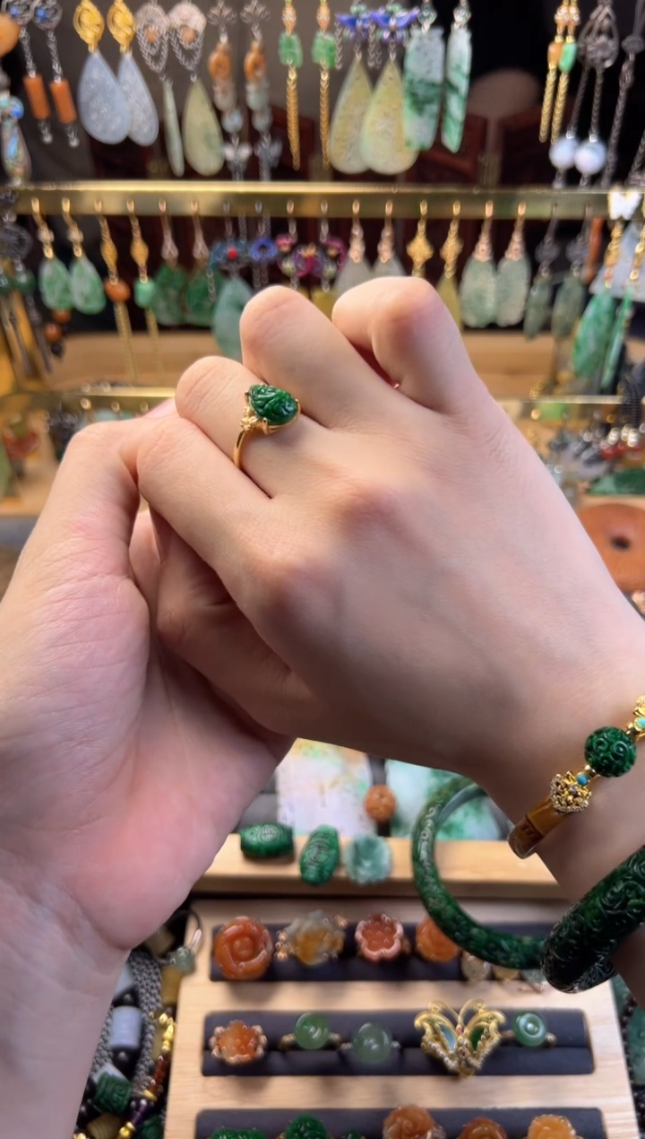 未镶嵌定制翡翠翡翠