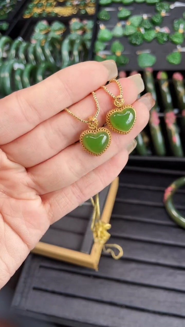 【闪购商品】和田玉吊坠18K金镶嵌18MM 多样性发一Z