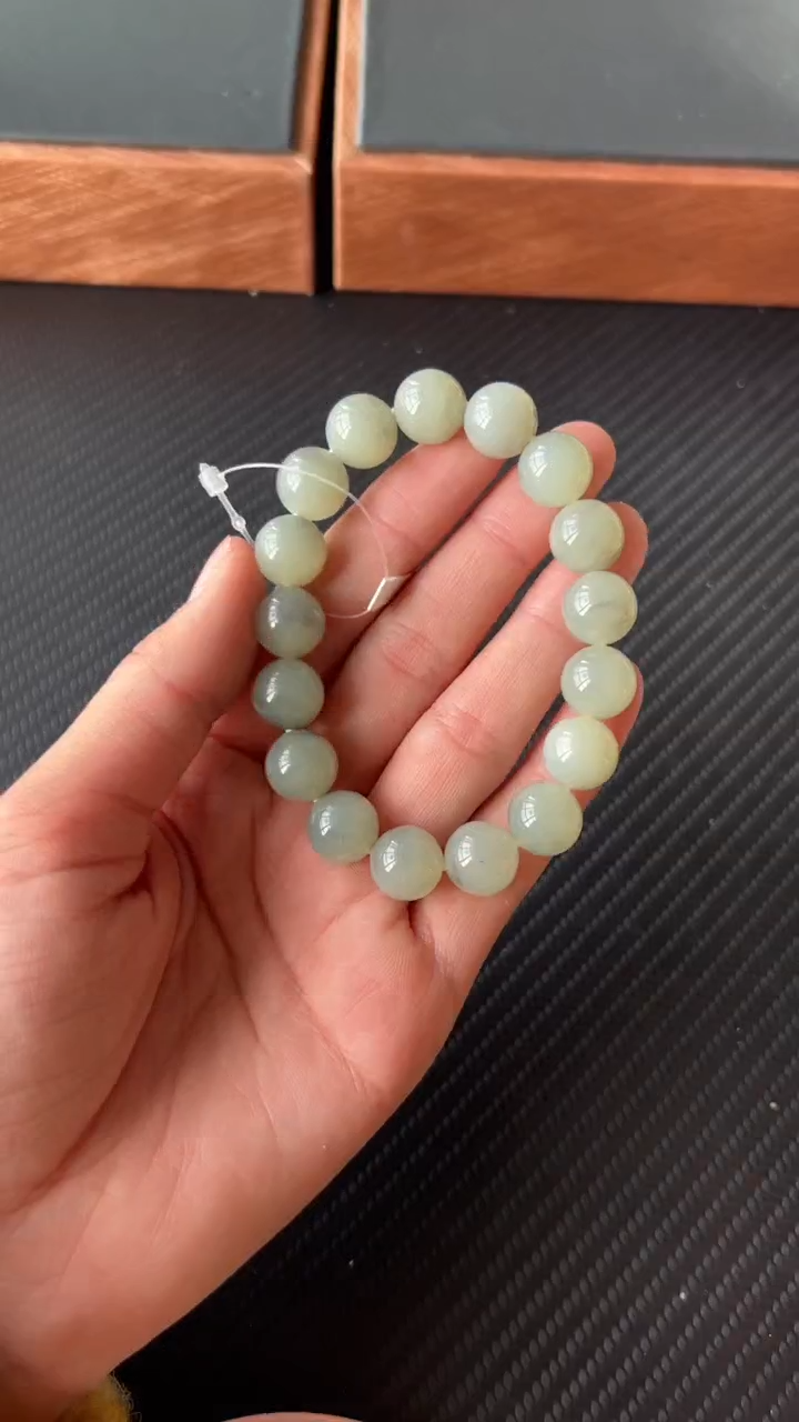 【闪购商品】和田玉手串未镶嵌若羌微色差卡12