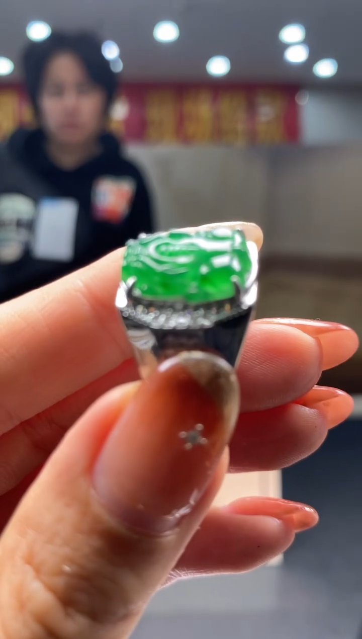 【闪购商品】翡翠戒指未镶嵌********540