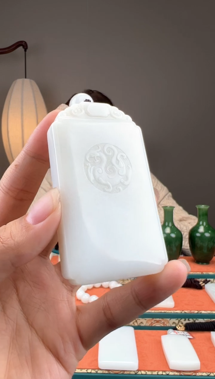 【闪购商品】和田玉颈饰未镶嵌1