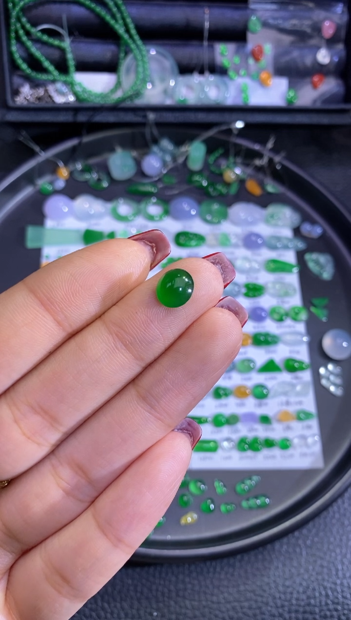 未镶嵌挂件翡翠蛋